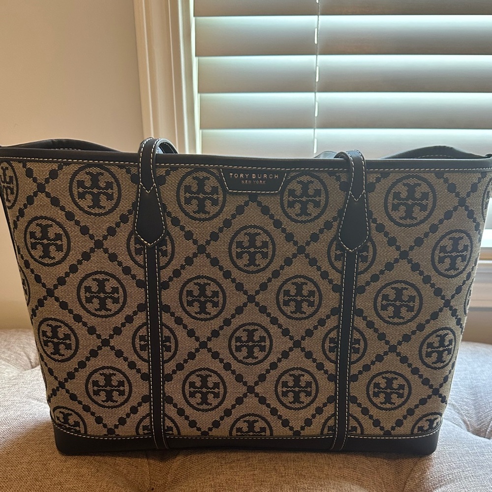 Tory Burch tote
